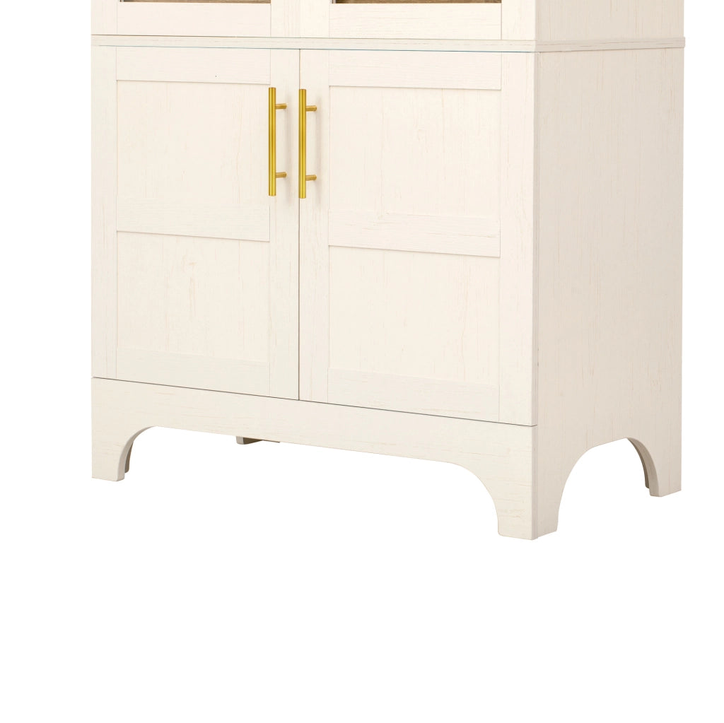 Credenza alta bianca con ante in vetro scanalato e ripiani regolabili