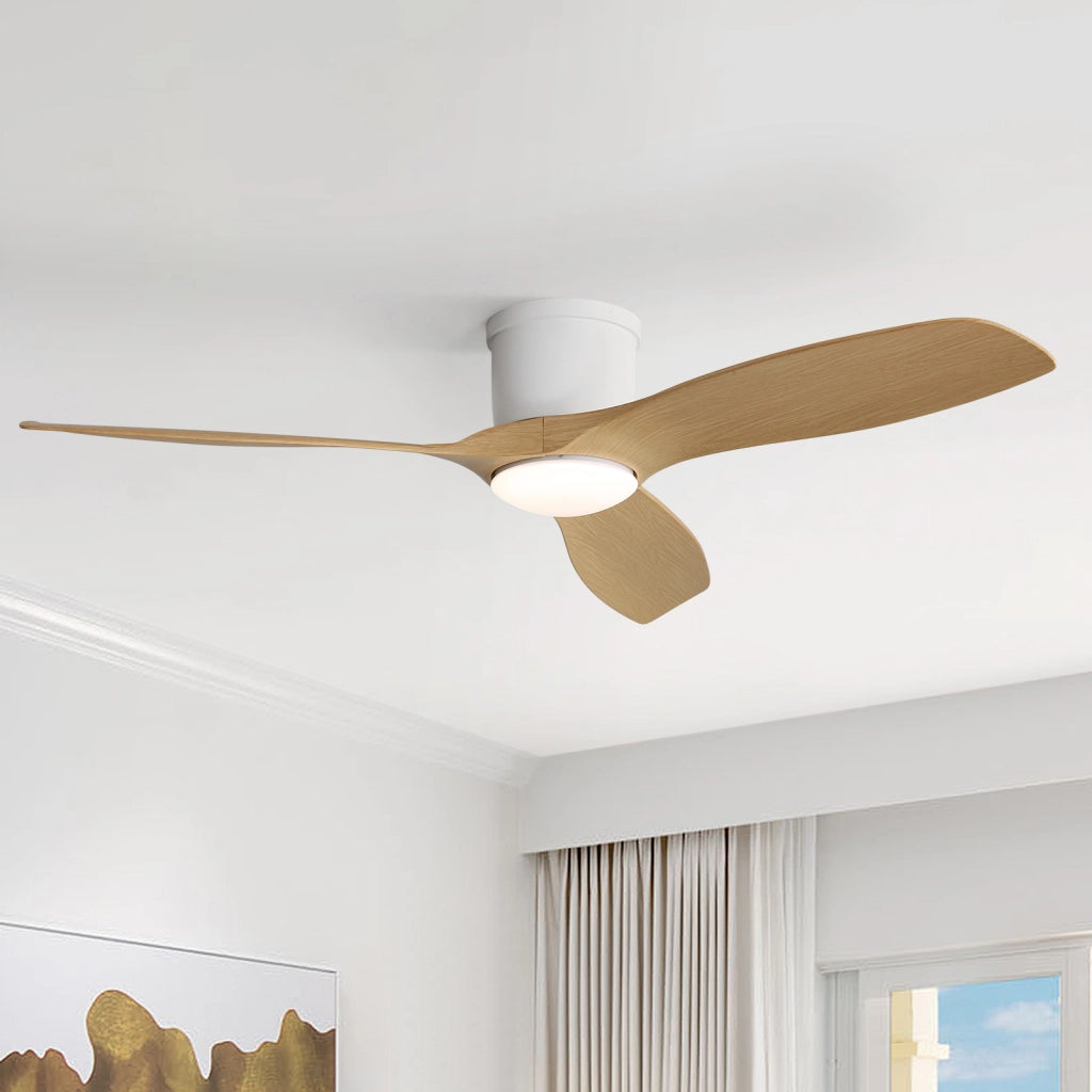 Ventilatore da soffitto da 52 pollici con luce LED; motore DC reversibile; controllo app e telecomando; bianco opaco