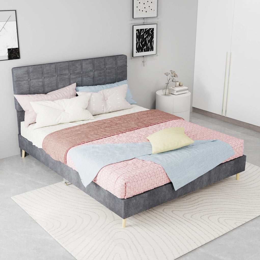Letto matrimoniale grigio scuro in tessuto con testiera imbottita a quadri, 140x200 cm, materasso incluso