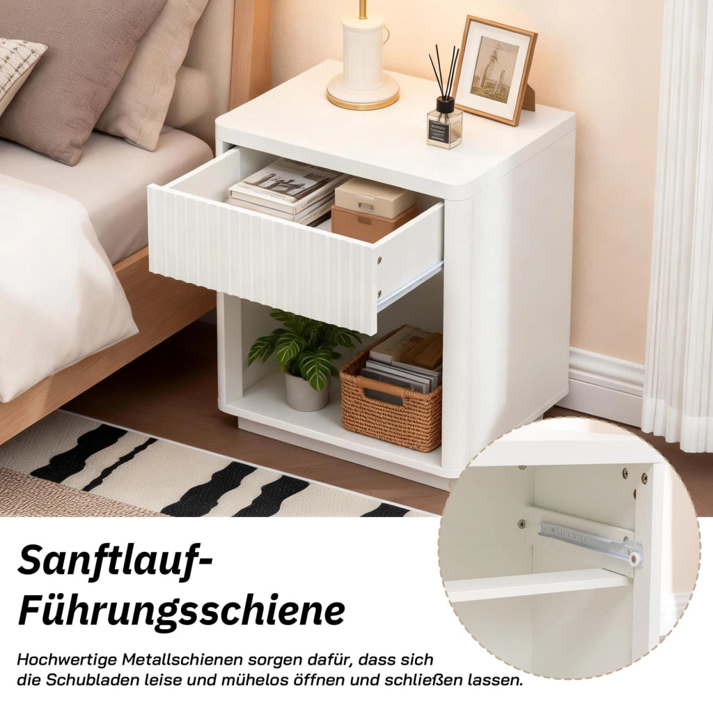 Comodino con Cassetto e Ripiano Aperto in Legno, Design Moderno con Pannello a Increspatura, 63,5x38x46,5 cm