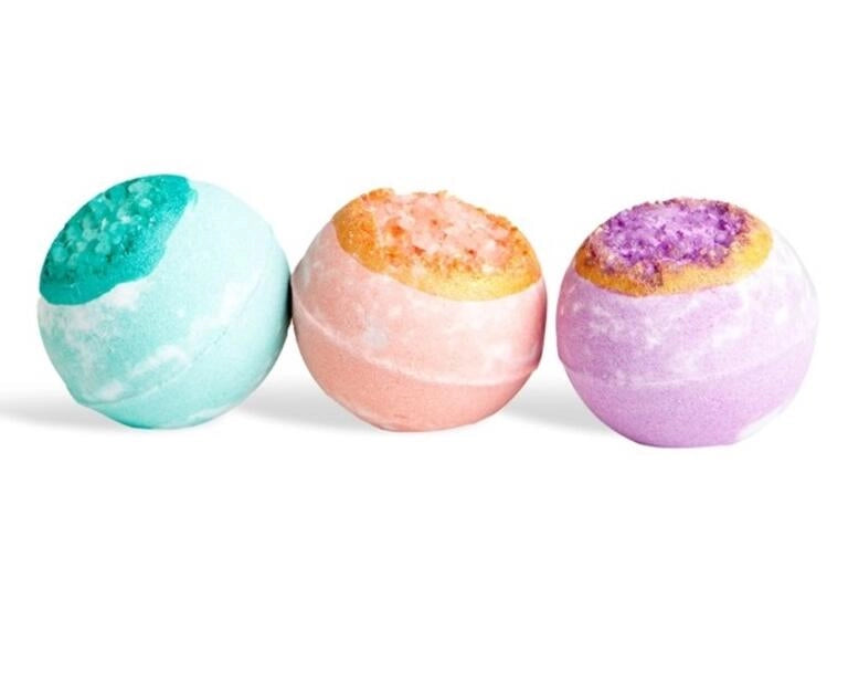 IDC – Bomba da bagno Zen con sali Sakura – 100 g