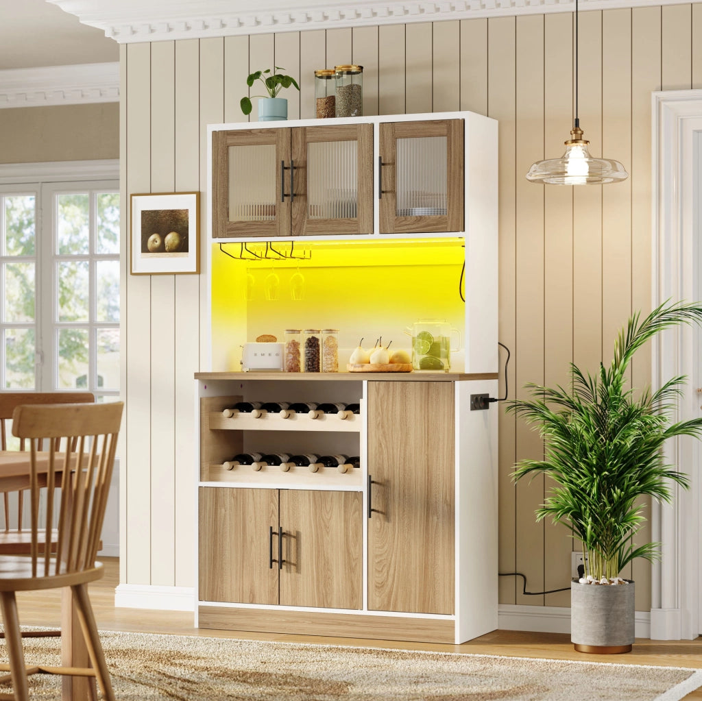 Mobile dispensa da cucina con illuminazione, prese e portabottiglie