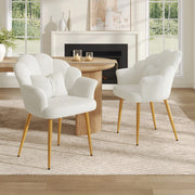 Set di 2 poltrone imbottite con braccioli in tessuto teddy bianco con cuscini a petalo e gambe metalliche moderne