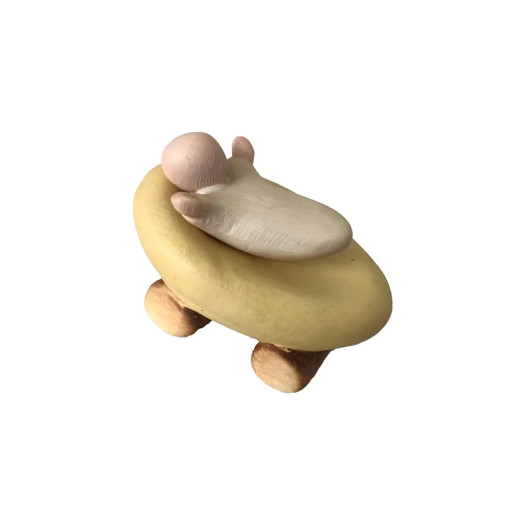Bambino per presepe con culla in legno, 12 cm, dipinto a mano