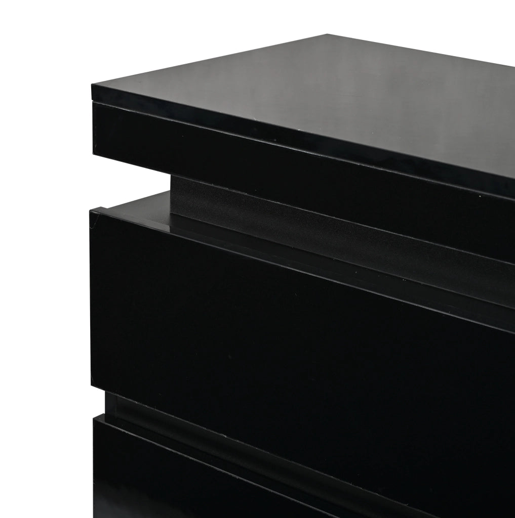 Credenza nera lucida 140 x 35 x 72,5 cm con illuminazione a LED