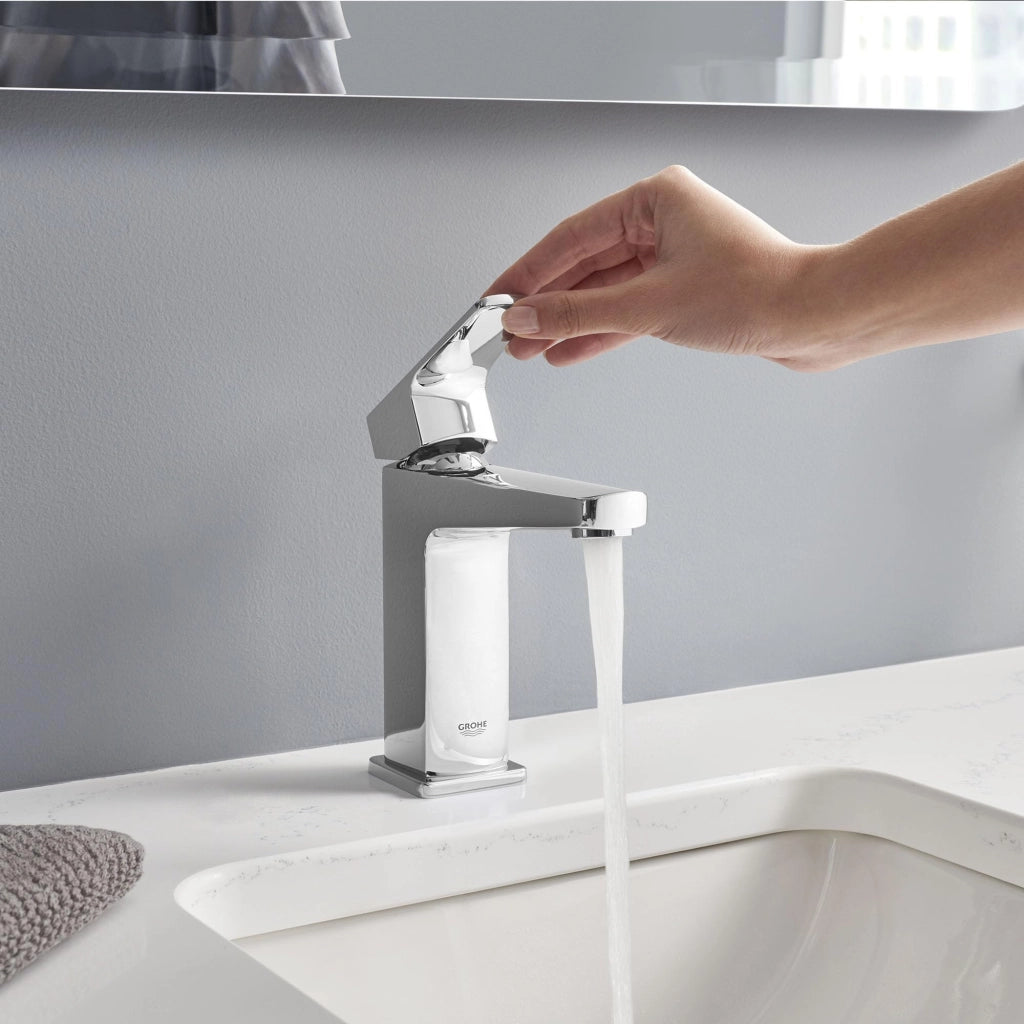 Miscelatore monocomando per lavabo, montaggio con foro centrale da 4 pollici, finitura cromata Starlight