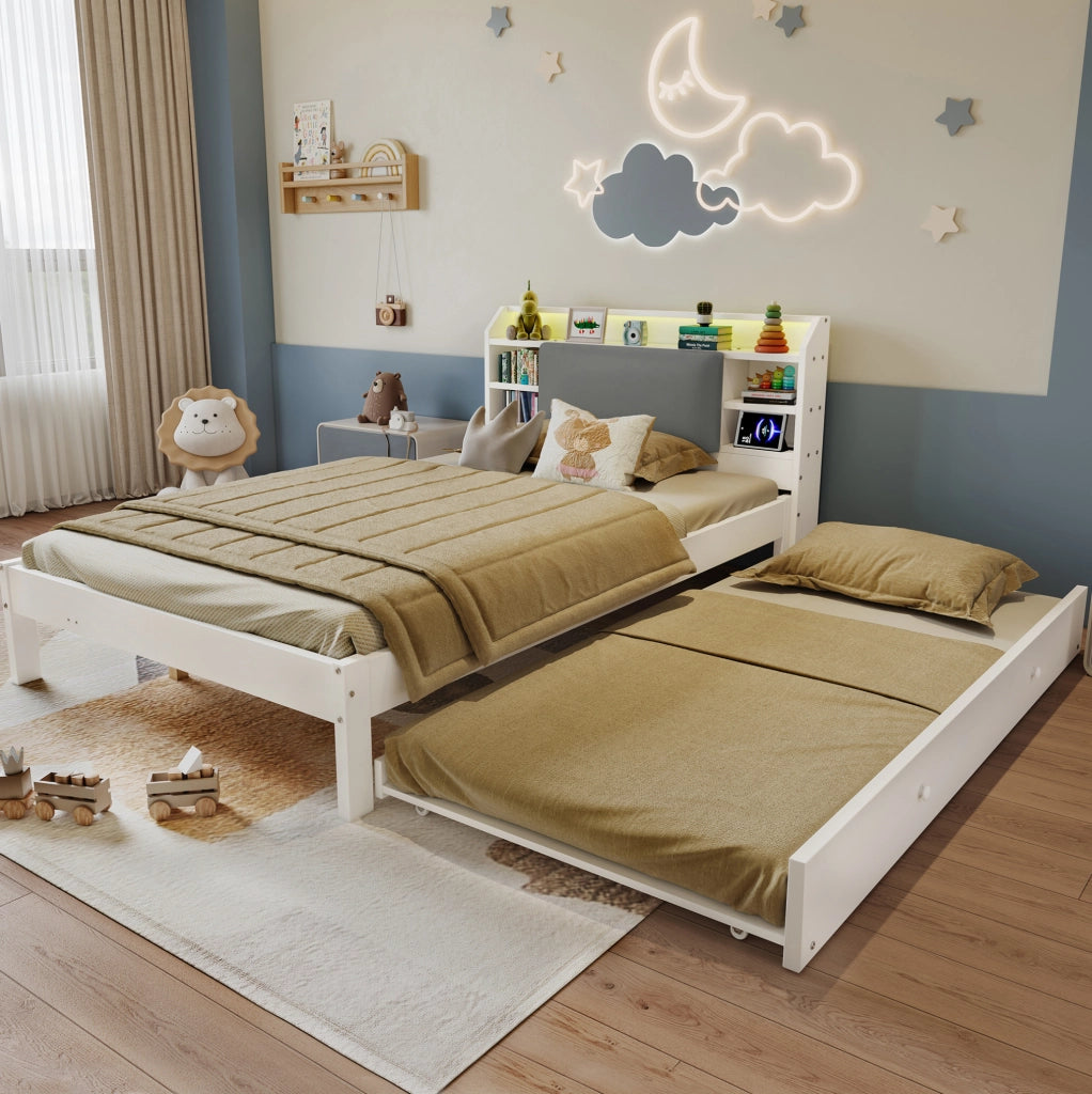Letto in legno bianco 120x200 cm con letto estraibile 90x190 cm, testiera imbottita, LED e stazione di ricarica