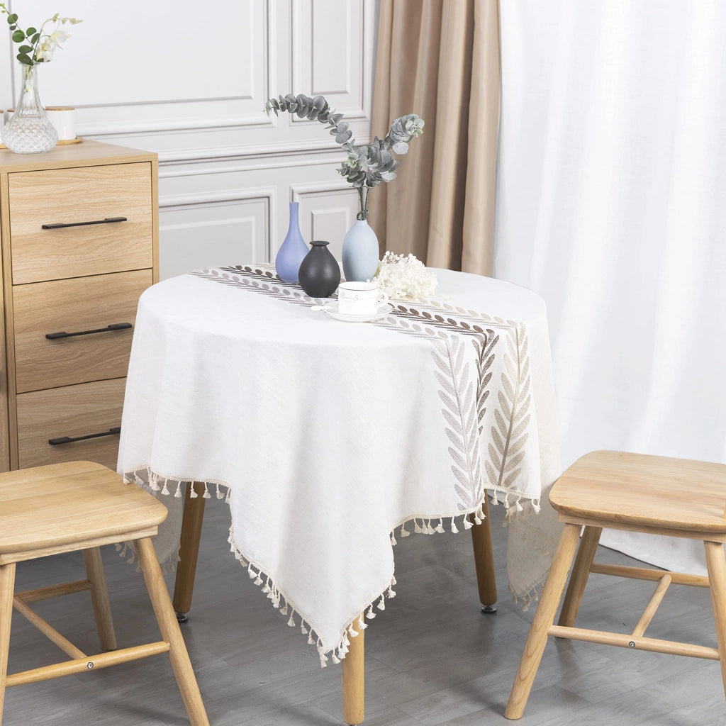 Tovaglia 140x140 cm, cotone e lino, lavabile, elegante
