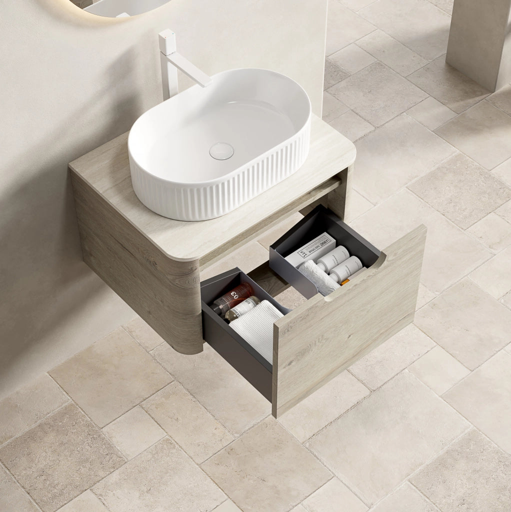 Mobile lavabo sospeso 60 cm in ceramica bianca e pietra sinterizzata beige, preassemblato