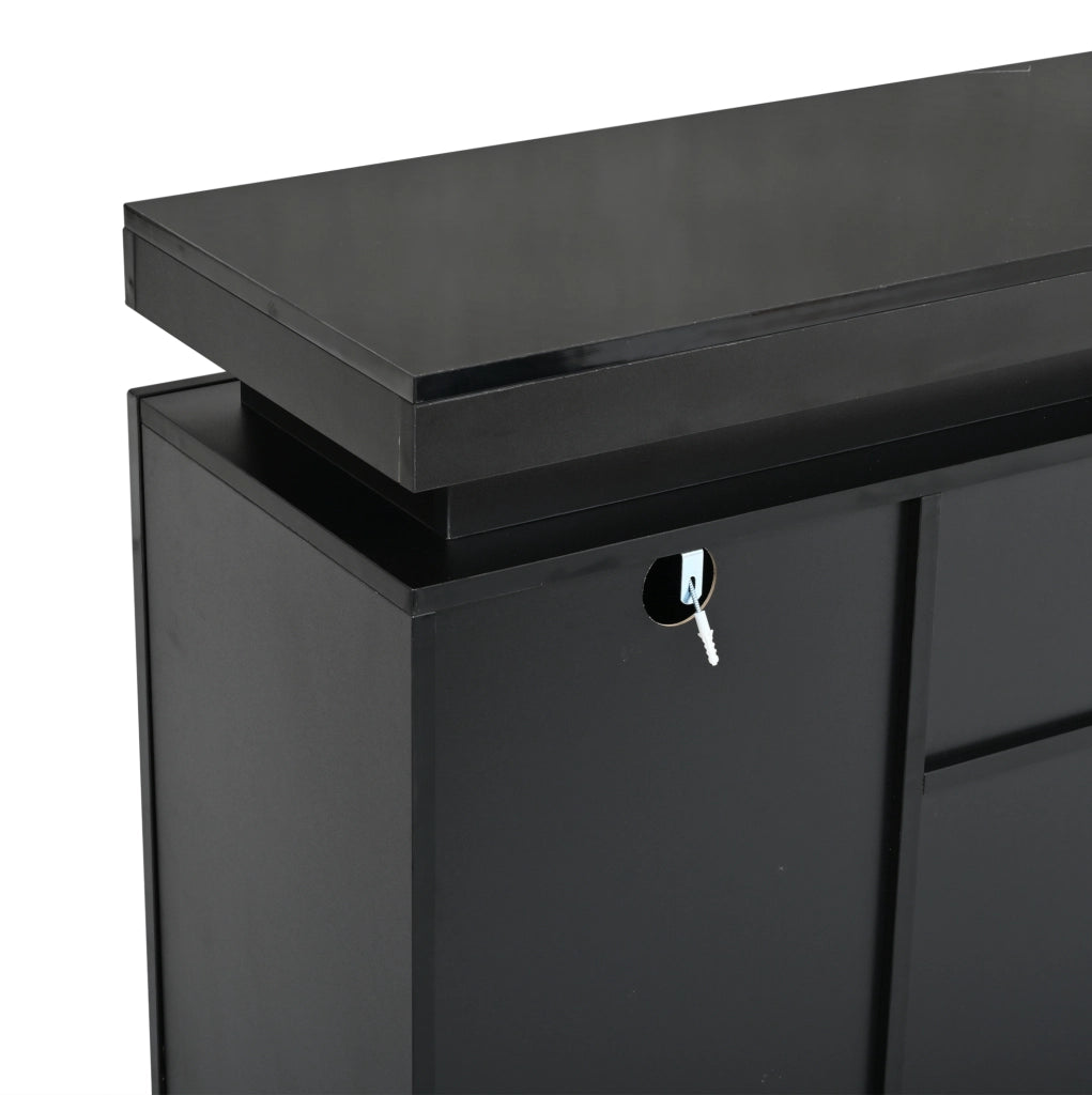 Credenza nera lucida 140 x 35 x 72,5 cm con illuminazione a LED
