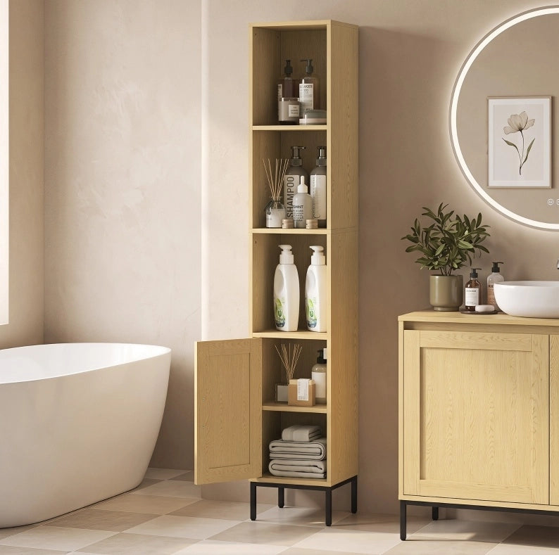 Mobile bagno alto e stretto effetto legno naturale e rattan