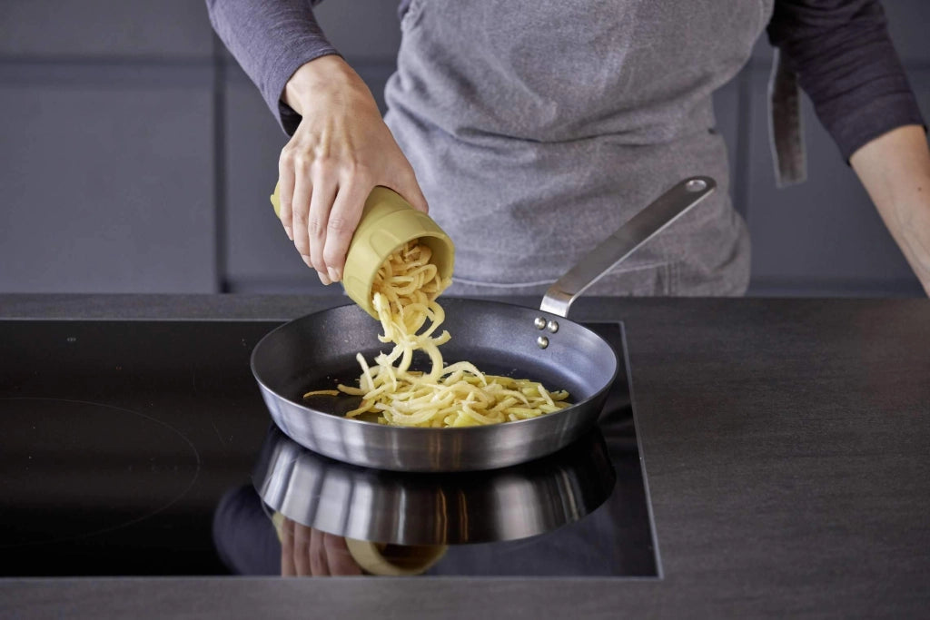 Grattugia per patate, ideale per preparare rösti e hash browns, in plastica, colore bianco/beige