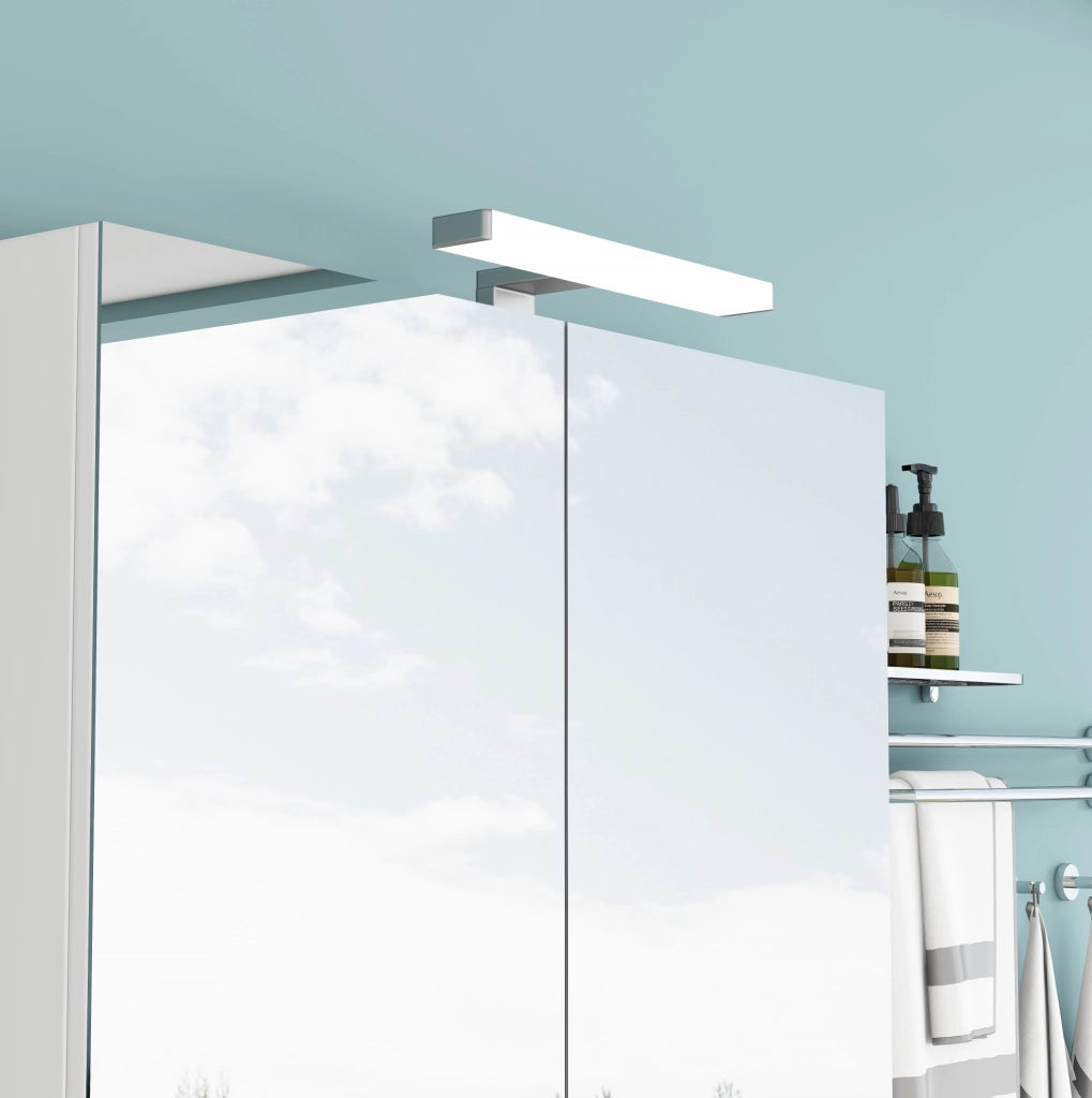 Mobiletto bagno a specchio bianco 80 cm con 2 ante, illuminazione LED e presa francese, mensole in vetro regolabili, cerniere ammortizzate, montaggio a parete