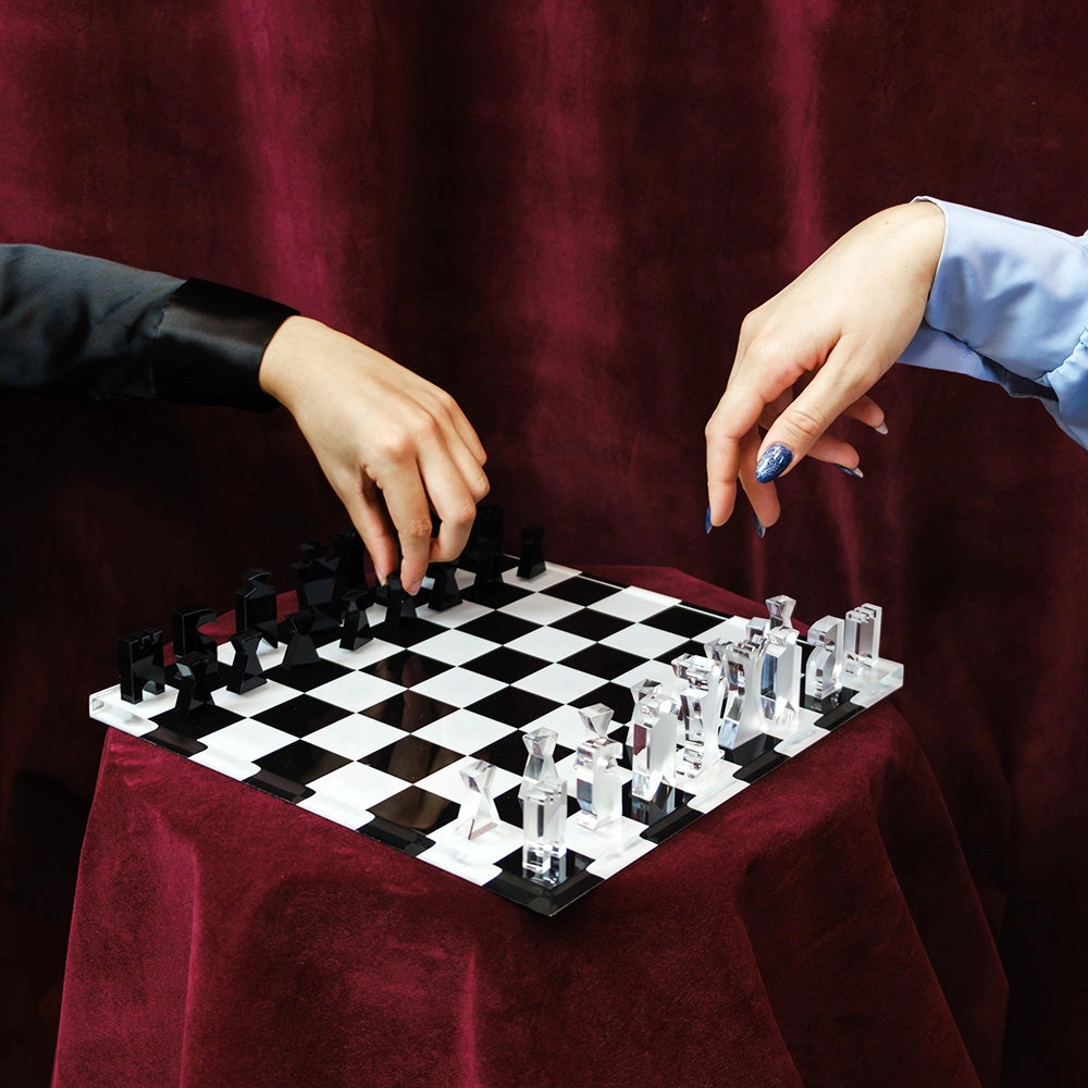 GIOCO DA TAVOLA SCACCHI E DAMA IN CRISTALLO ACRILICO TRASPARENTE E NERO