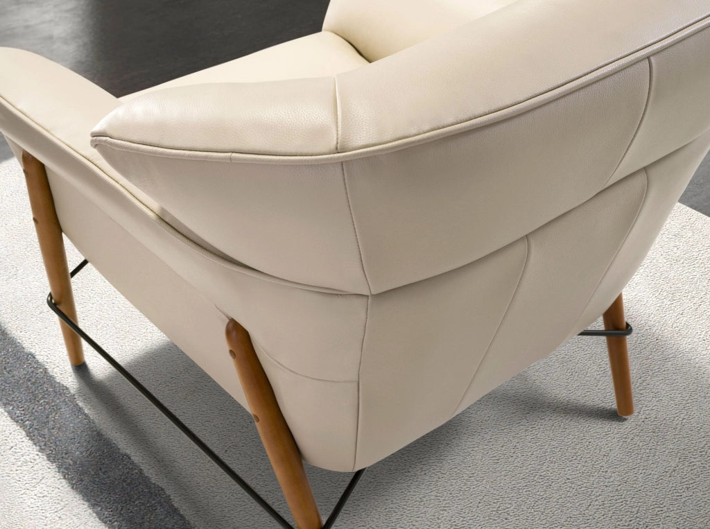 Poltrona in pelle sabbia