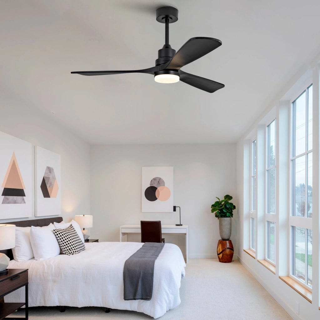 Ventilatore da soffitto 52" con 3 pale in legno massello; LED dimmerabile 3CCT; nero
