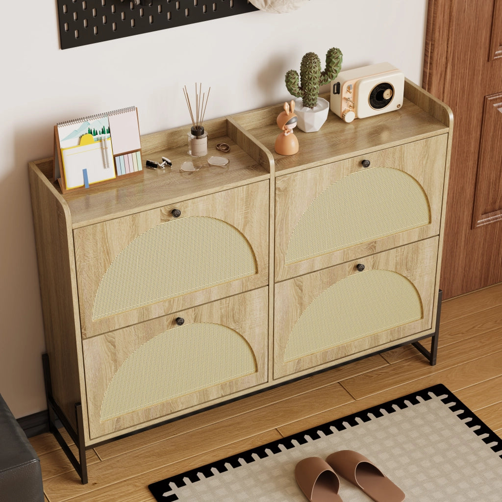 Mobile portascarpe in legno con 4 ante a ribalta, design arrotondato e ripiani salvaspazio