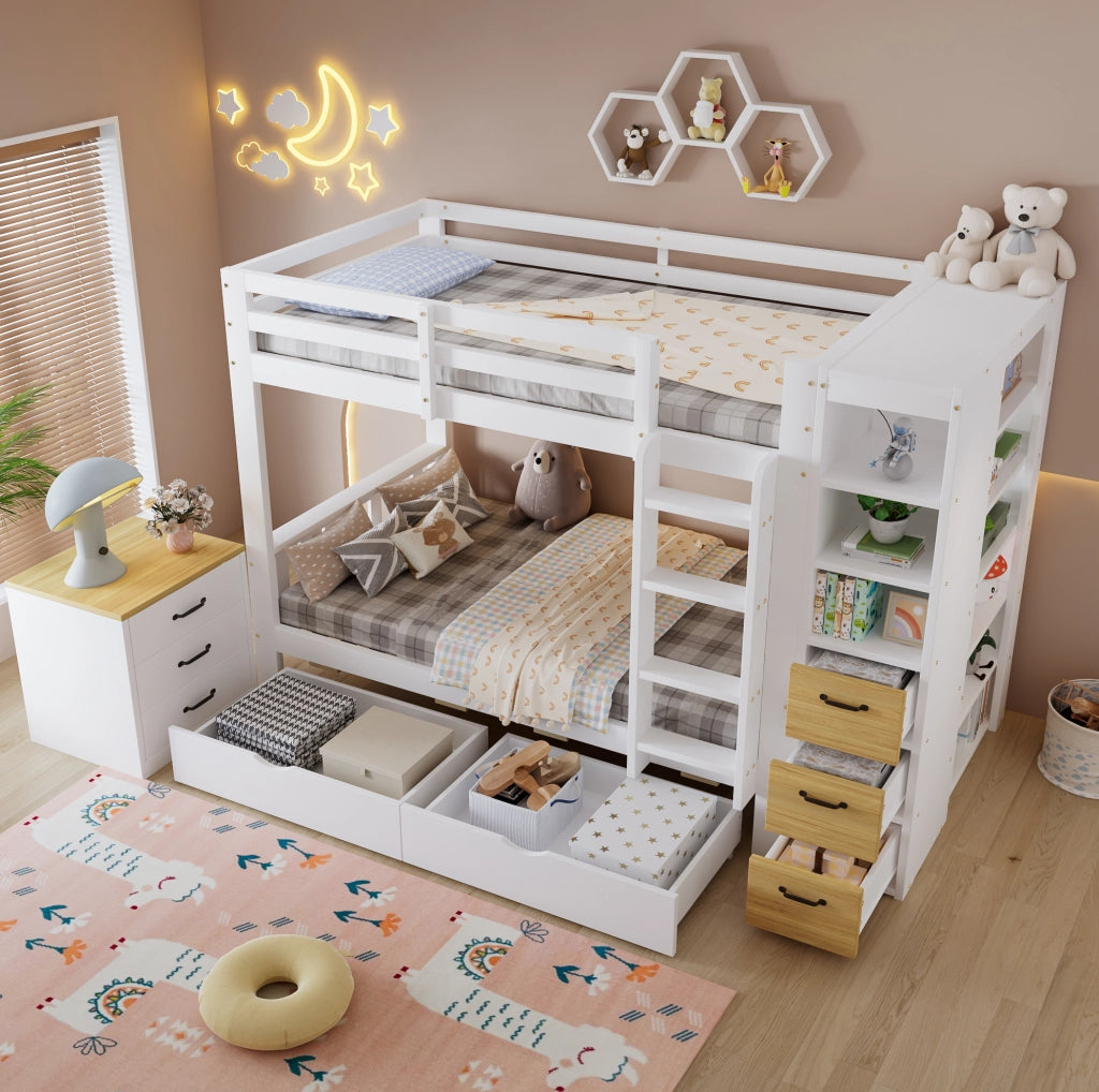 Letto a castello in legno bianco 90x200 cm con due cassettoni, scaffale laterale e comodino mobile
