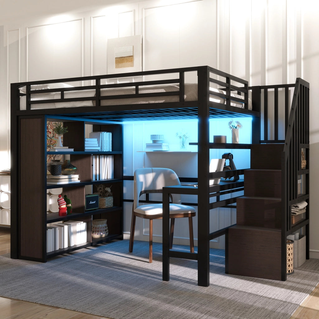 Letto a soppalco 140 × 200 cm con scrivania ripiani scala contenitore LED in metallo e MDF nero