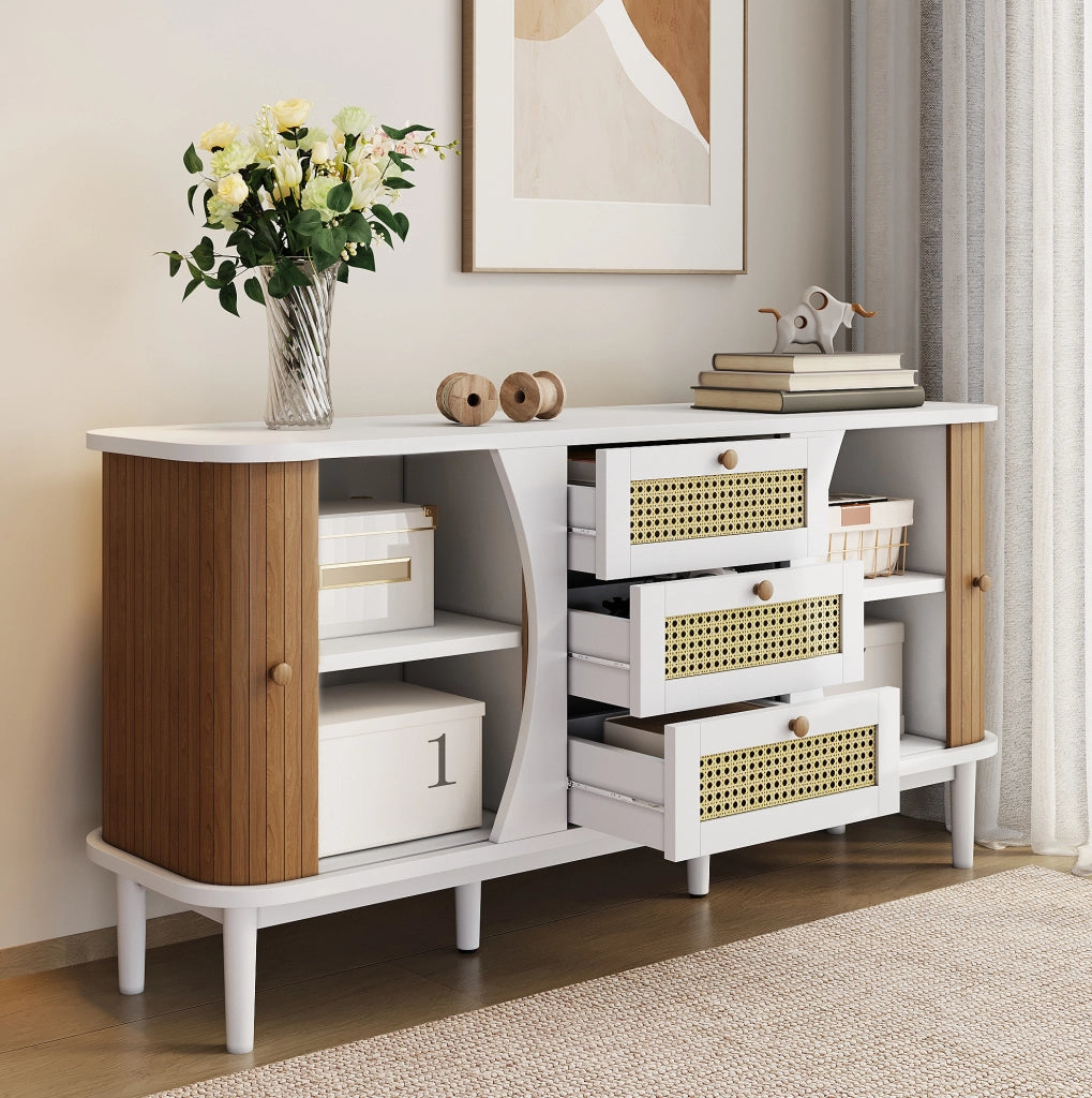 Credenza bianca e color legno con 3 cassetti in rattan
