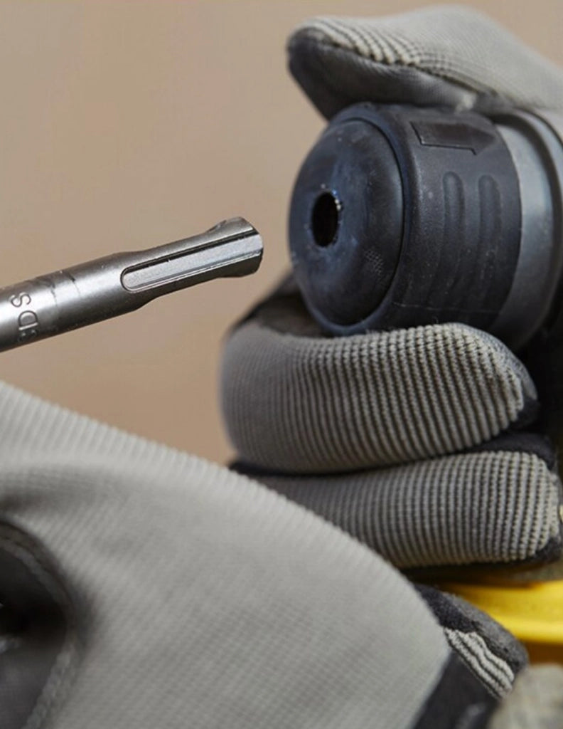 STANLEY FatMax Kit SVK300 (SFMCH900 + SFMCG400 + SFMCD711 + 2 x 2,0 Ah + Caricabatteria + 2 x TSTAK II)