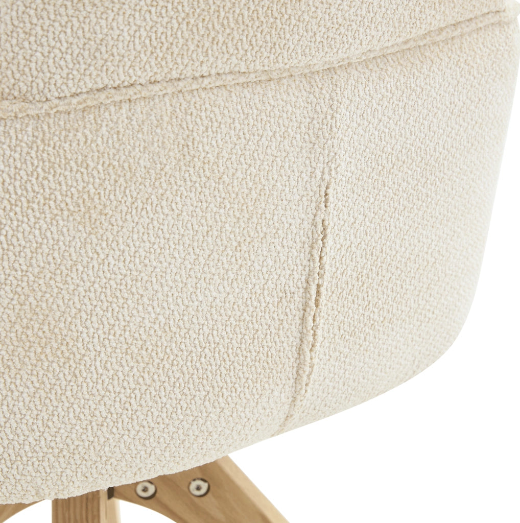 Set 2 sedie da pranzo girevoli 360° in tessuto crema con gambe in legno massello HOMVRA