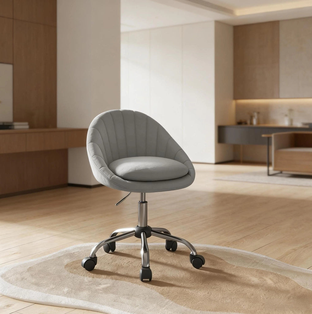 Sedia da ufficio ergonomica in velluto grigio chiaro, regolabile e girevole
