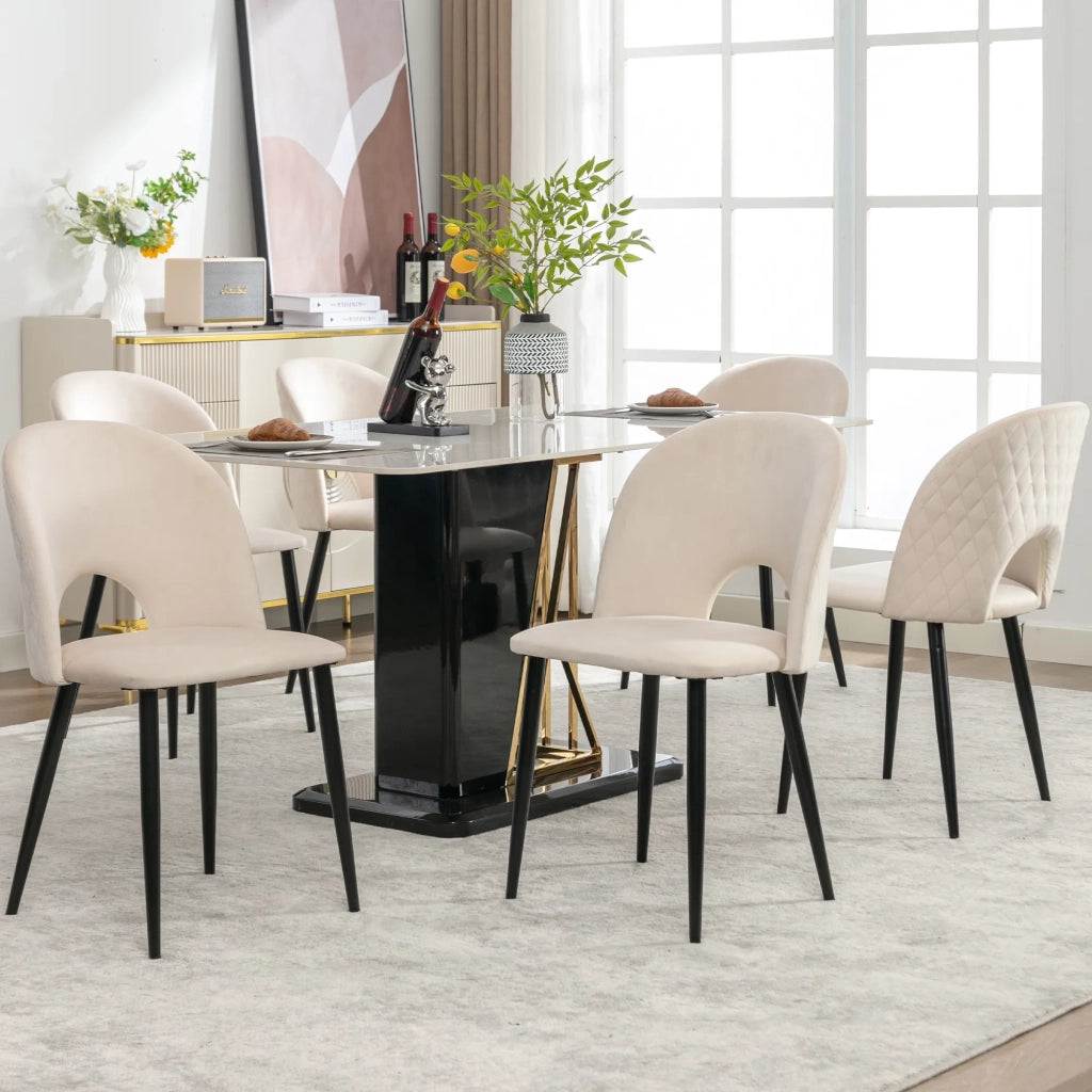 6 Sedie da Pranzo Imbottite in Velluto Beige con Schienale a Motivo Diamante, Struttura in Metallo e Piedini Regolabili
