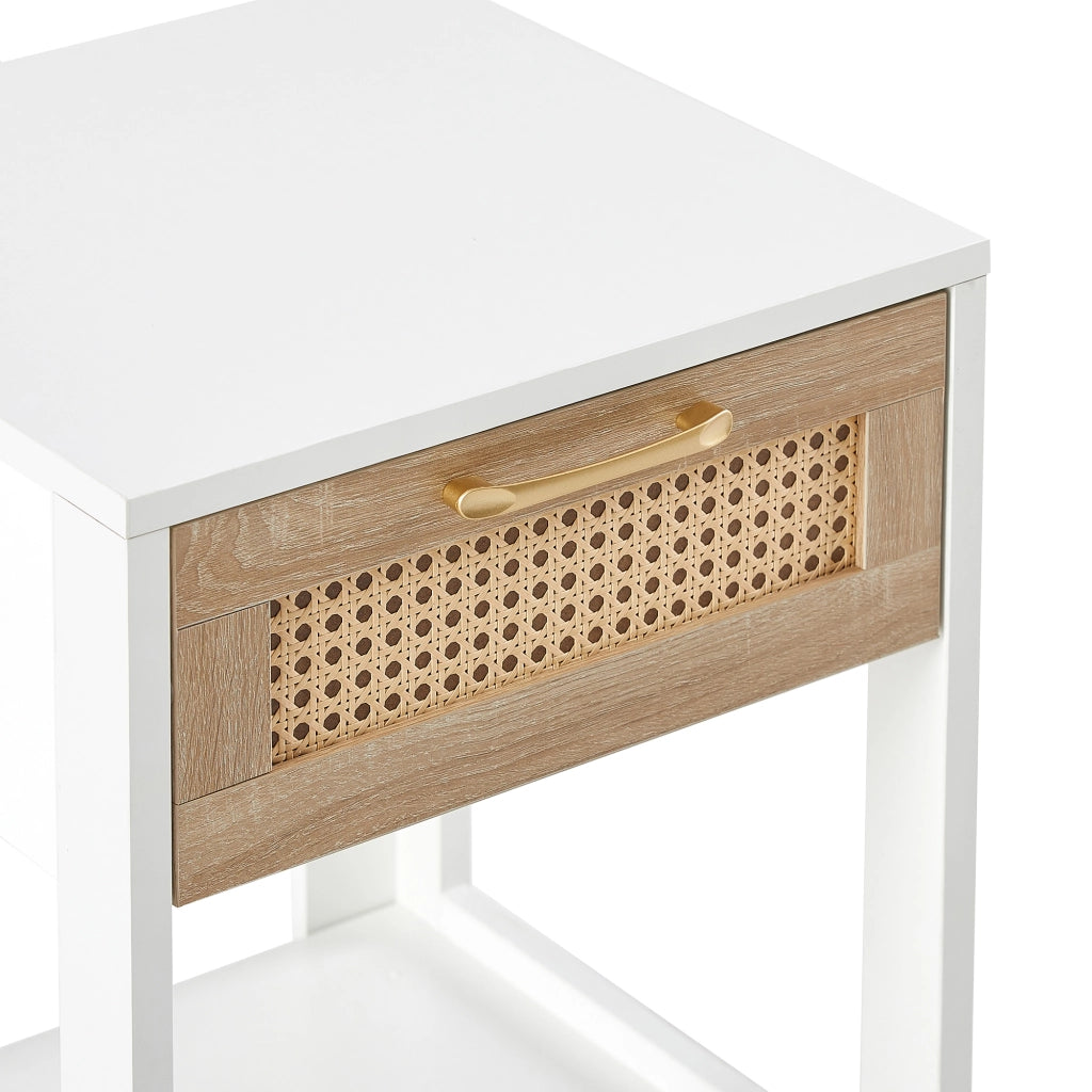 Comodino con cassetto e finitura effetto rattan in MDF bianco e naturale per camera da letto 40 × 40 × 55 cm