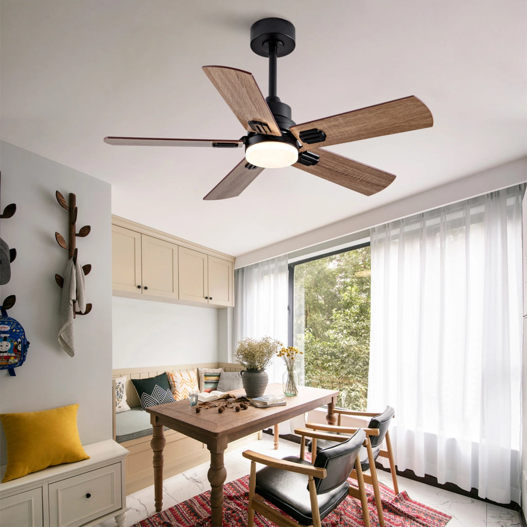 Ventilatore da soffitto con luce e telecomando; 107 cm; 5 pale e 6 velocità; LED dimmerabile; metallo e legno; nero e noce scuro