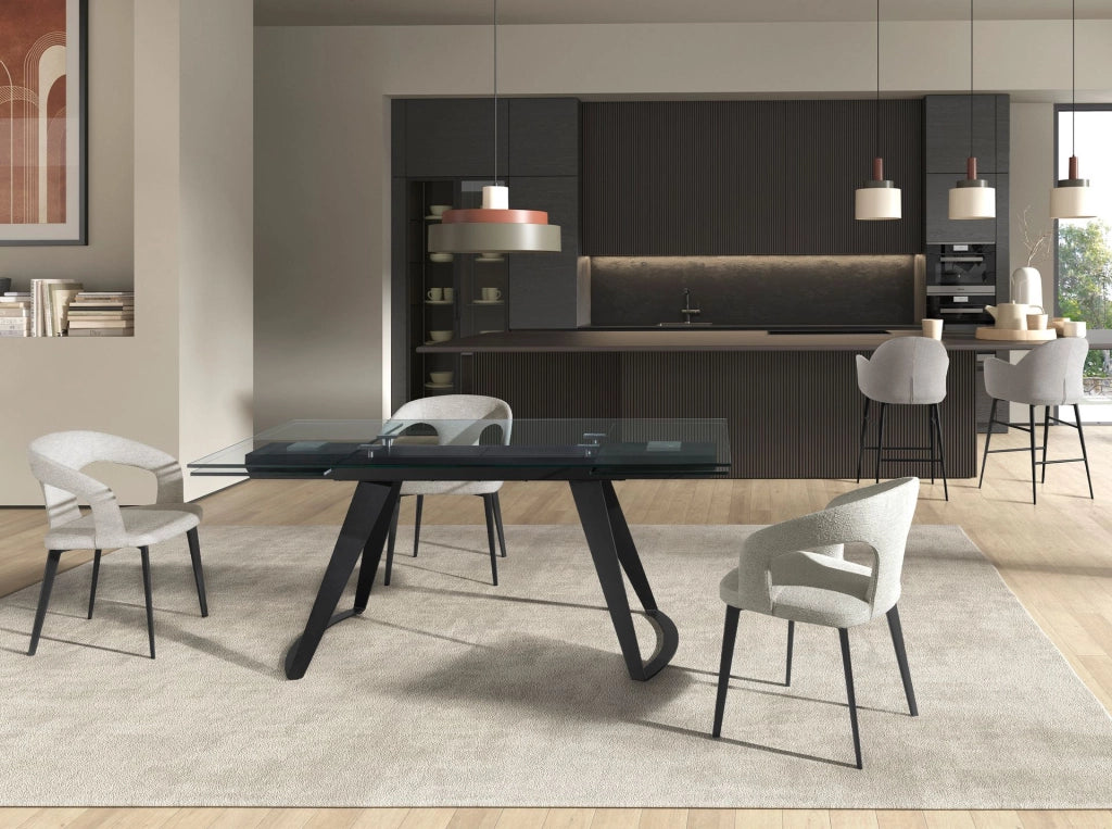 Sgabello in tessuto grigio chiaro