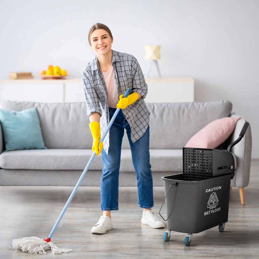 Secchio lavapavimenti 20 L con strizzatore estraibile e ruote, carrello pulizie in plastica con divisorio e manico, nero