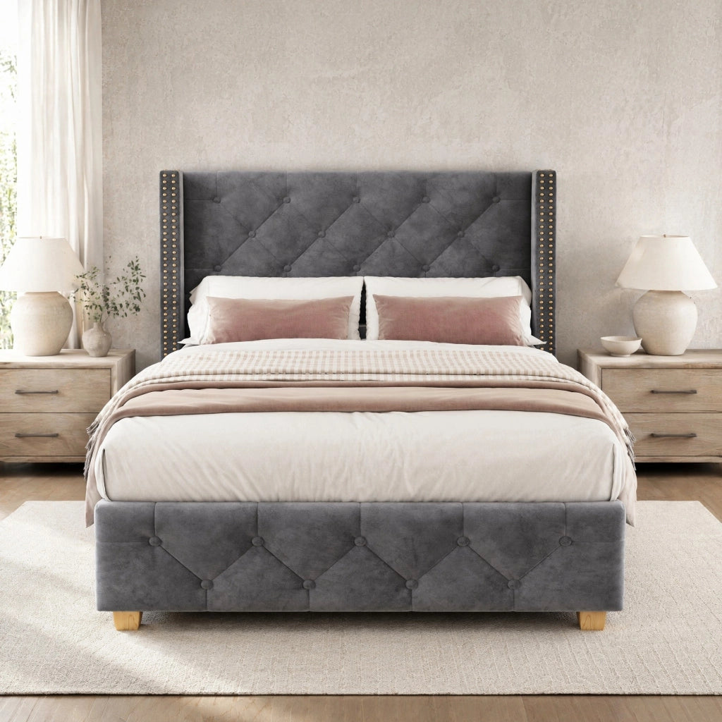 Letto imbottito 90 × 200 cm con rete a doghe e testiera in velluto grigio con bottoni e borchie