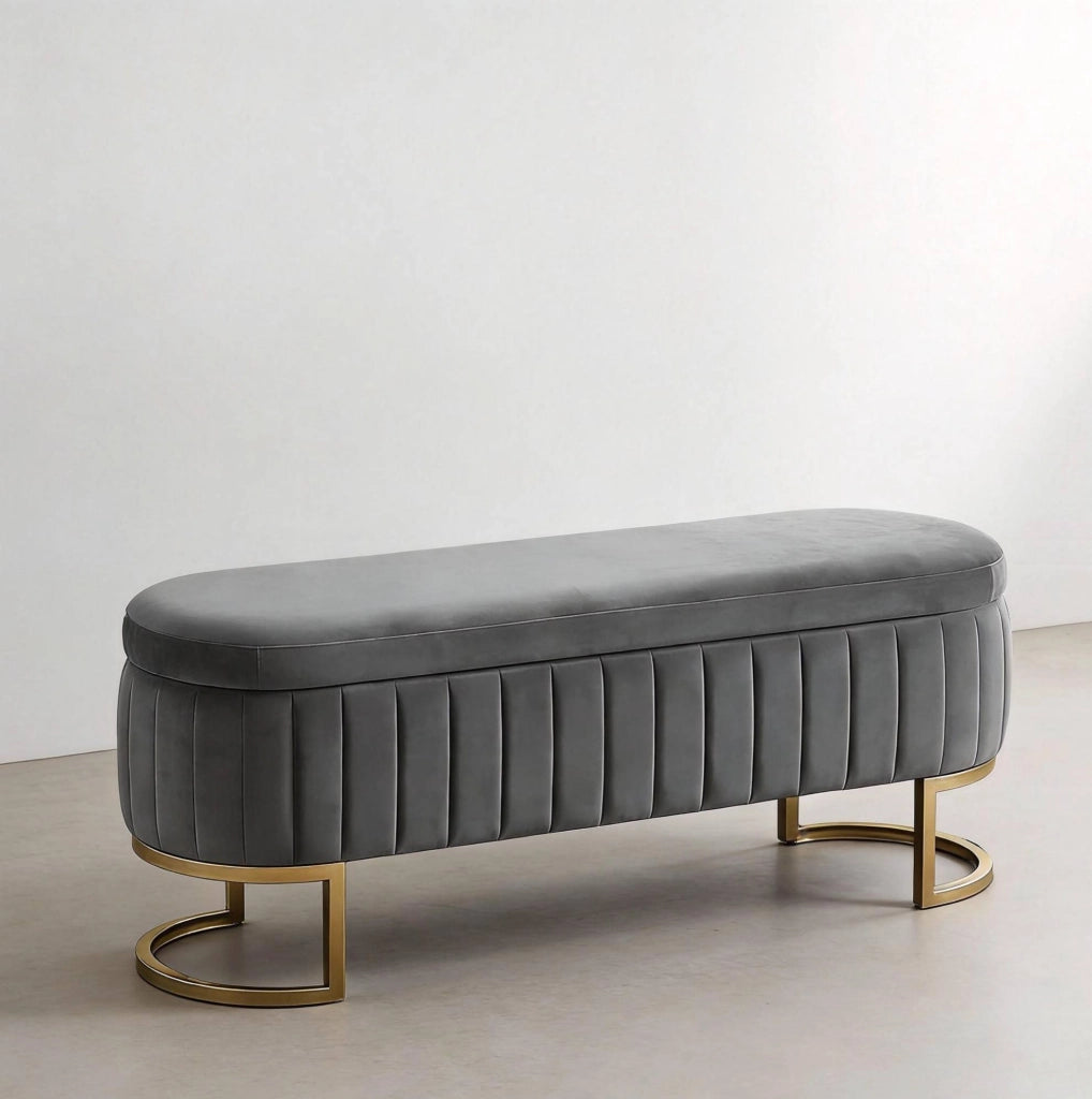 Panca contenitore ULEVR 131x44x31 cm in velluto grigio chiaro con piedi in metallo dorato
