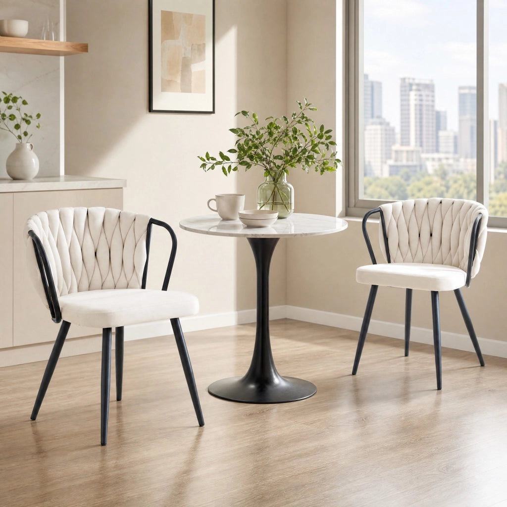 Sedia imbottita in velluto beige con schienale intrecciato