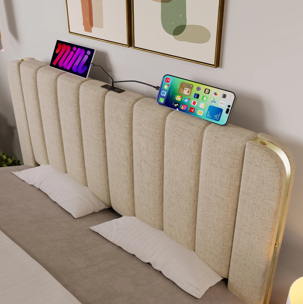 Letto matrimoniale imbottito con testiera USB e 4 cassetti, beige