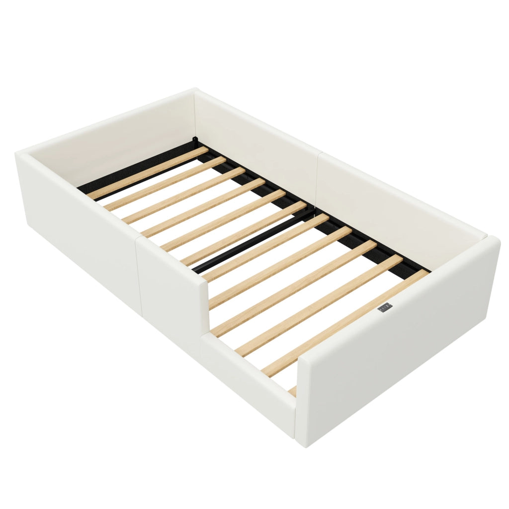 Letto piattaforma imbottito 90x200 cm con sponda di protezione e stazione di ricarica; bianco