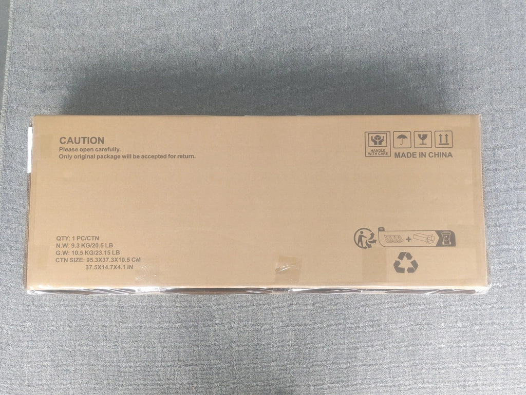 Mobile bagno bianco con ante a persiana, più ripiani, struttura in MDF resistente all'umidità
