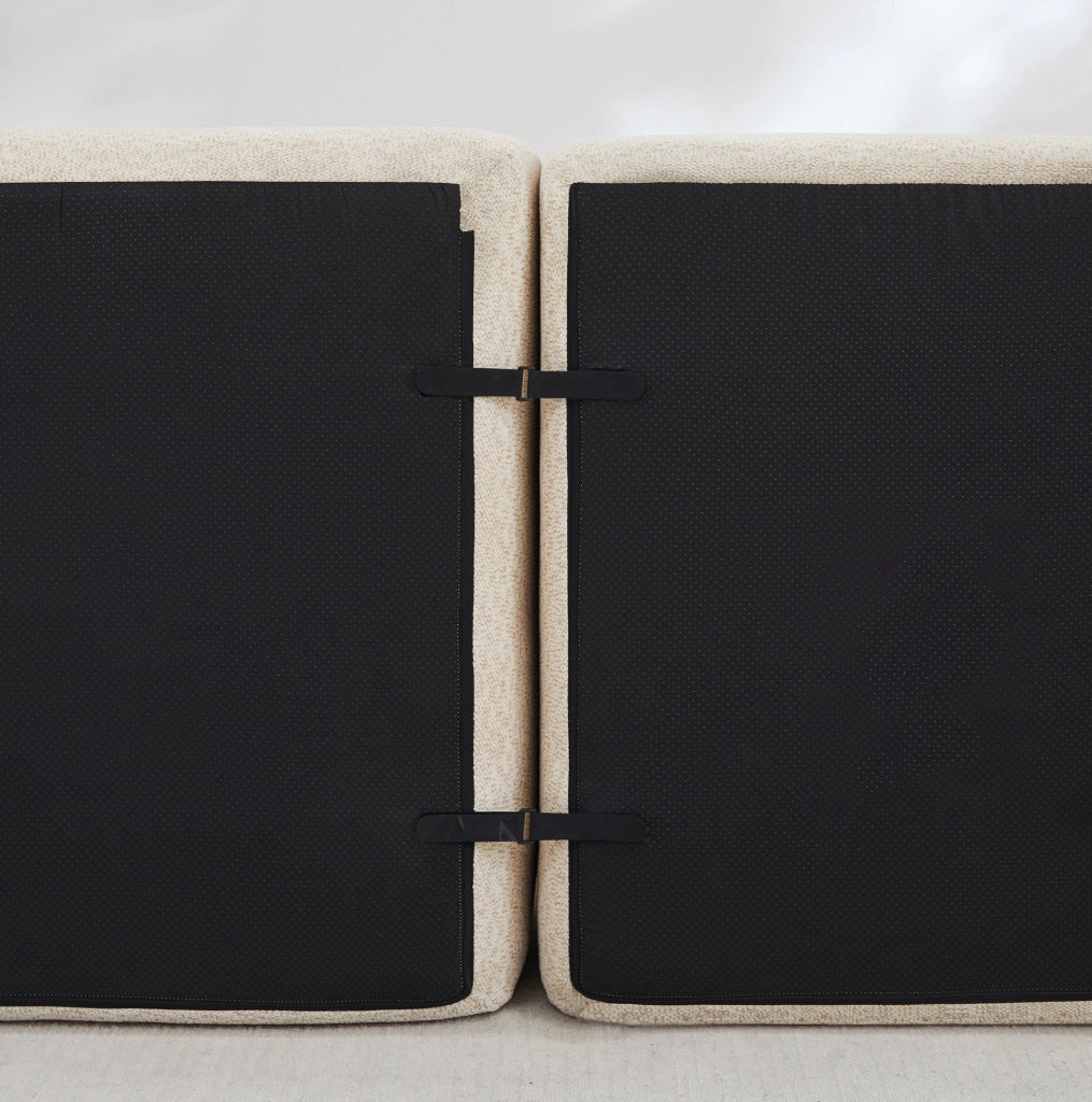 Divano modulare angolare a 4 posti in pile granulato beige e bianco