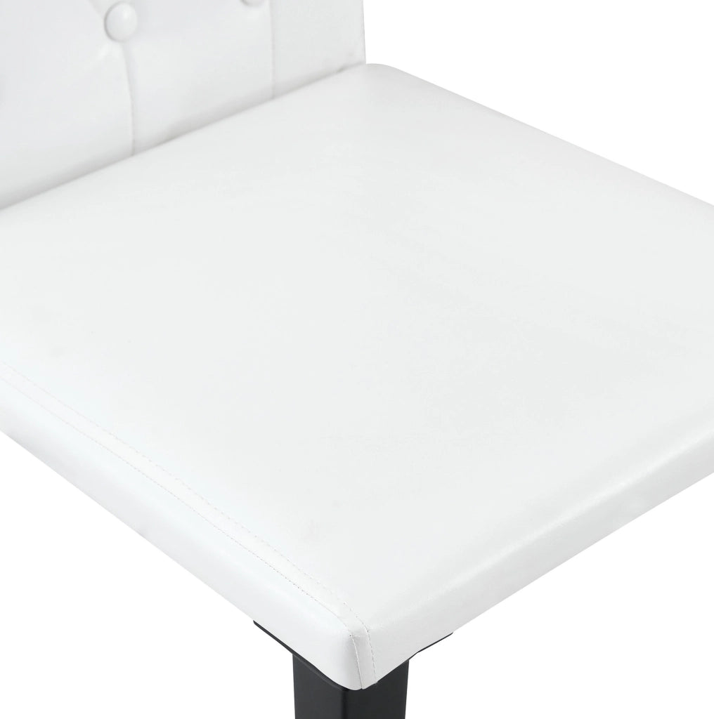Set di 4 sedie da pranzo ULEVR in PU bianco con schienale trapuntato e gambe in metallo nero