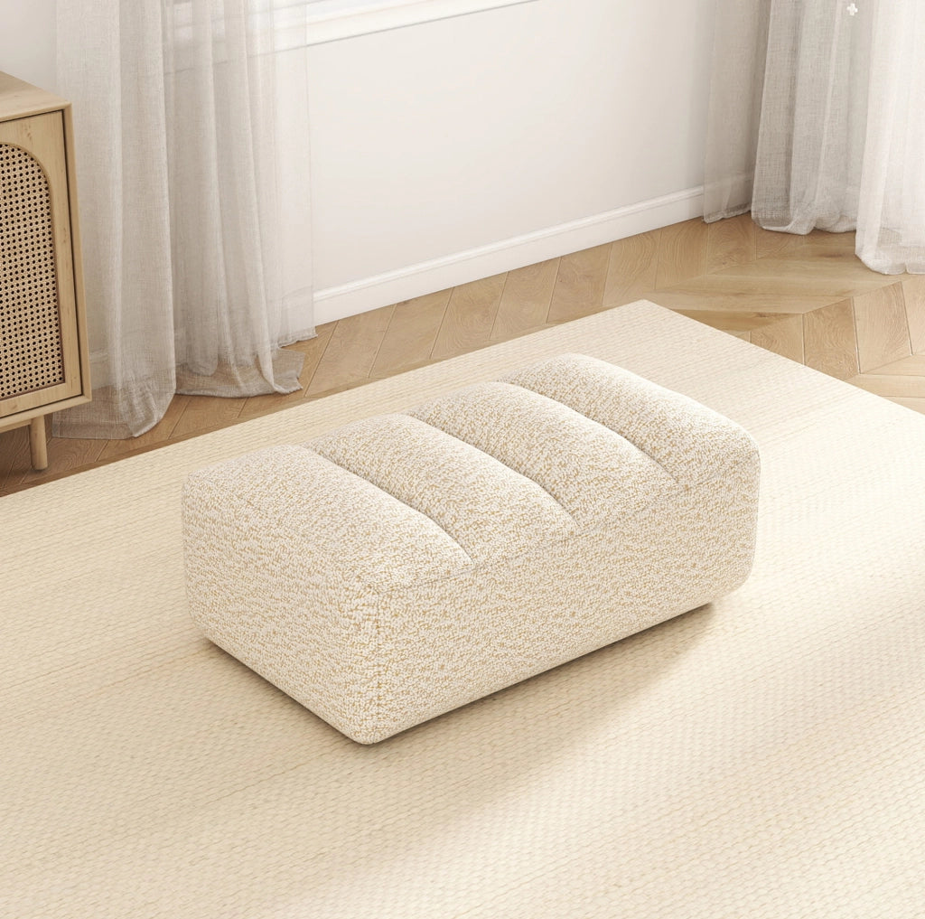 Divano modulare con ottomana in fleece beige e bianco