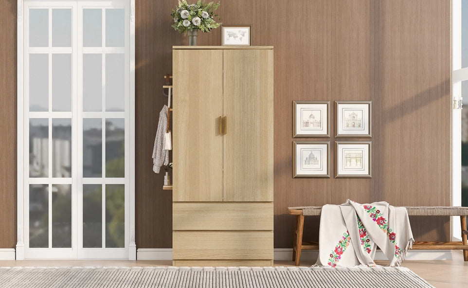 Armadio multifunzionale 70x50x170 cm con pannello forato laterale, cassetti nascosti e spazio appendiabiti, colore legno