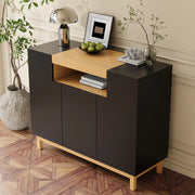 Credenza con tre ante 120;5 cm con vano centrale aperto; pannello truciolare; nera effetto legno