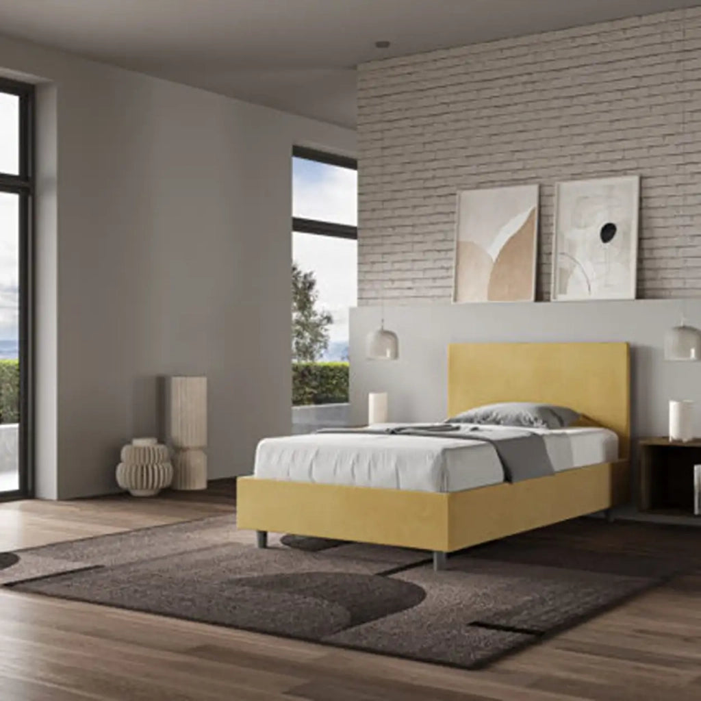 Letto una piazza e mezza contenitore imbottito 120x190 microfibra ocra Adele
