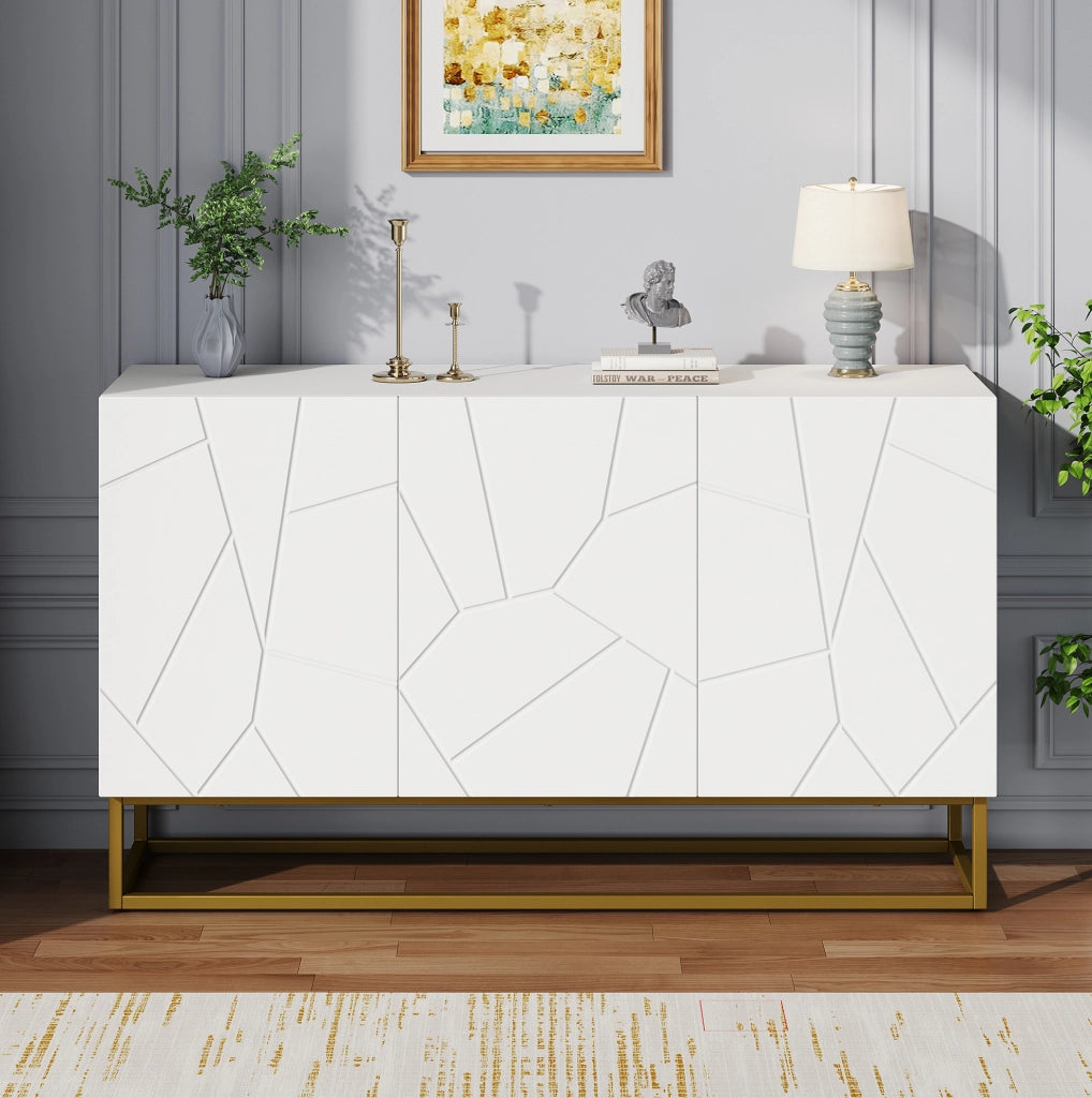 Credenza moderna lucida con ante scanalate e ripiani regolabili