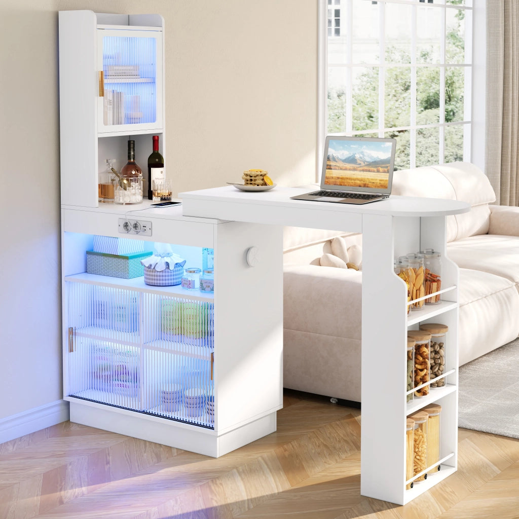 Bar allungabile e tavolo alto con contenitore, credenza e mobile da cucina con ante in vetro, illuminazione LED controllata via app, presa, USB e USB-C, bianco, 131–170 × 40 × 170 cm