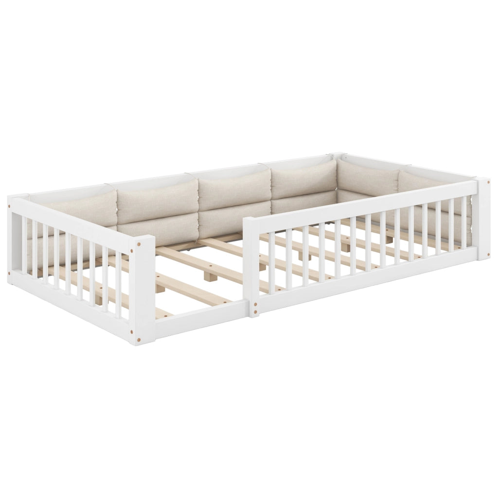 Letto a piattaforma 90x200 cm con sponde laterali e cuscini in legno di pino e MDF bianco