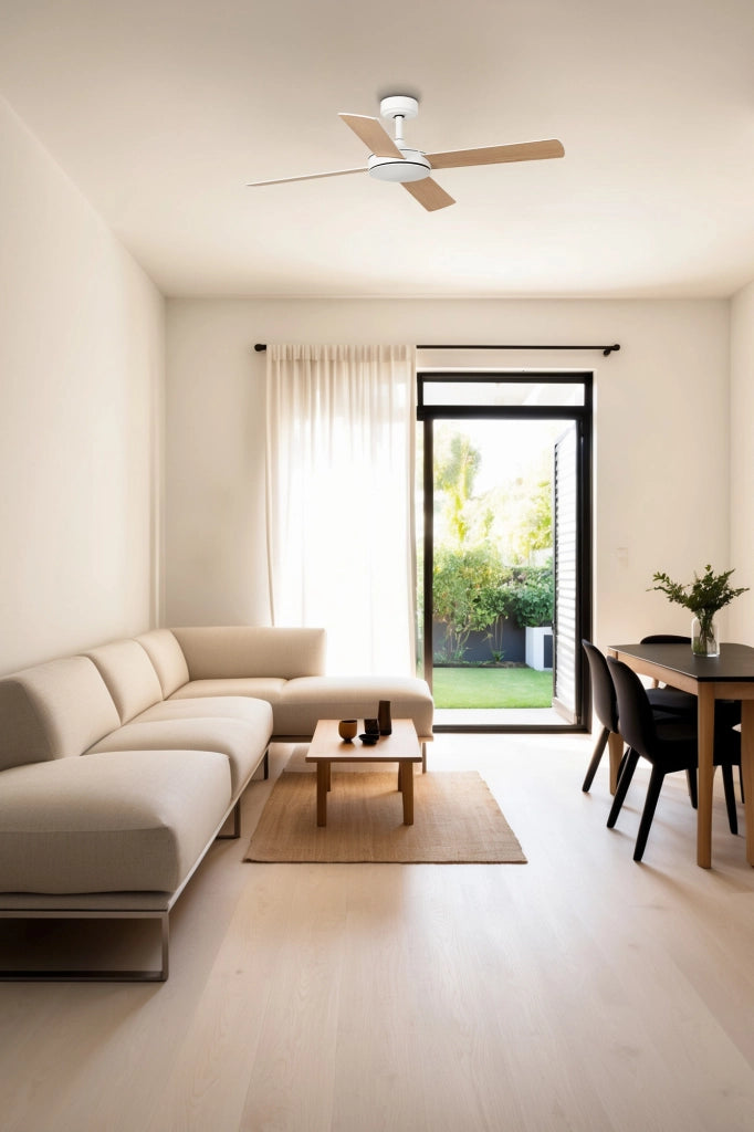 FARO Ventilatore da soffitto con sistema TUYA integrato pale reversibili bianco opaco-acero struttura in acciaio Ø1320 mm MALLORCA DC FARO-33350DCWT