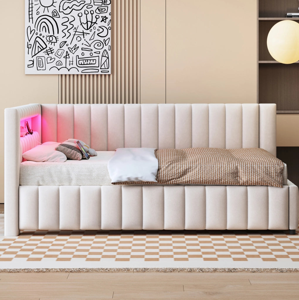 Divano Letto Imbottito in Velluto 140x200 cm con LED e Porta USB, Design a L, Beige