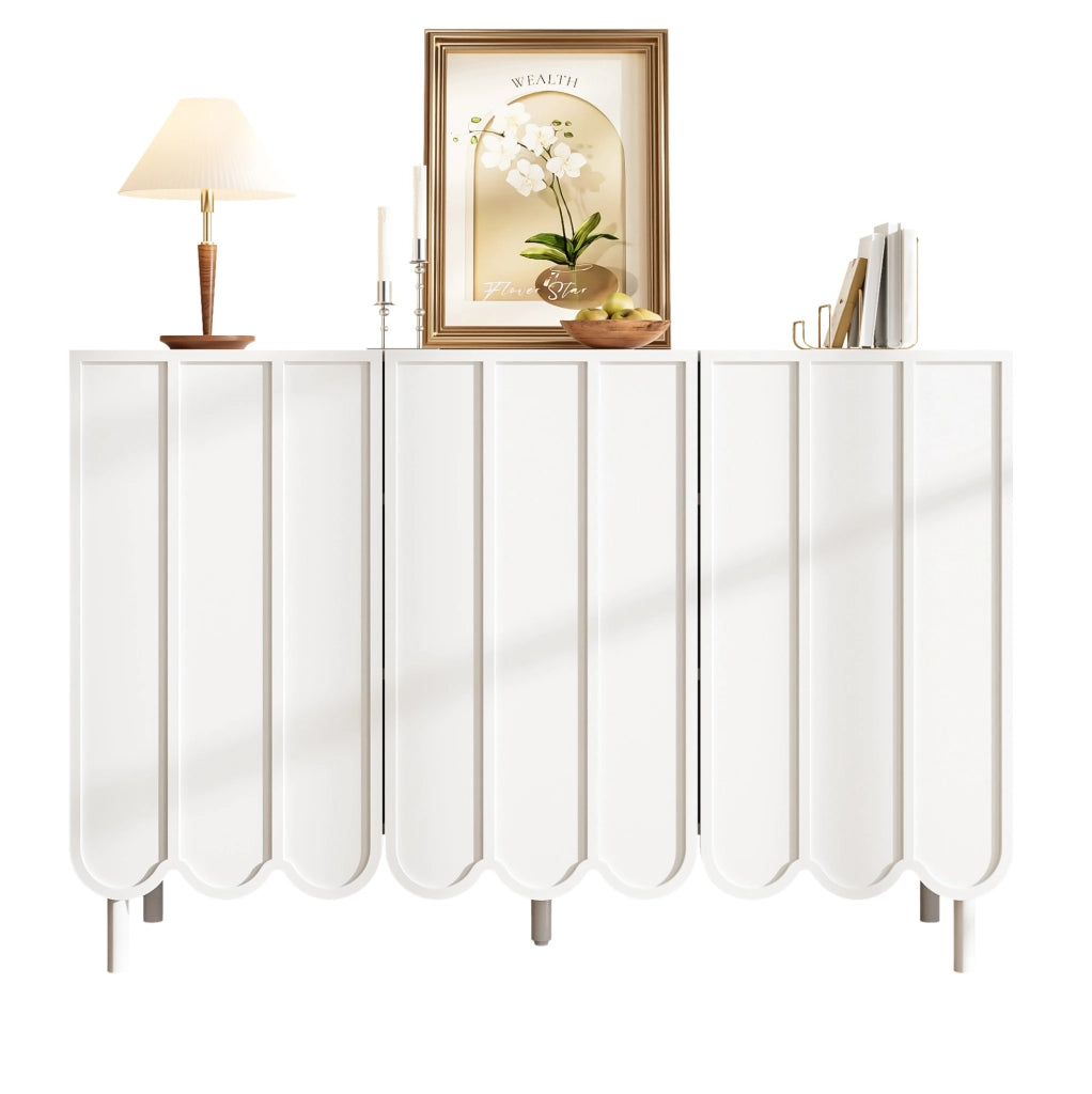 Credenza bianca moderna con porte ondulate e ante senza maniglie